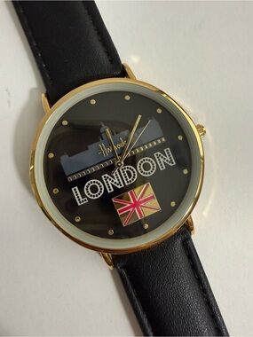 Harrods London Souvenir Watch Black Gold Tone HADS-003